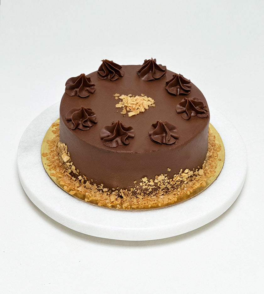 Chocolate Hazelnut Cake by Pastel Cakes
