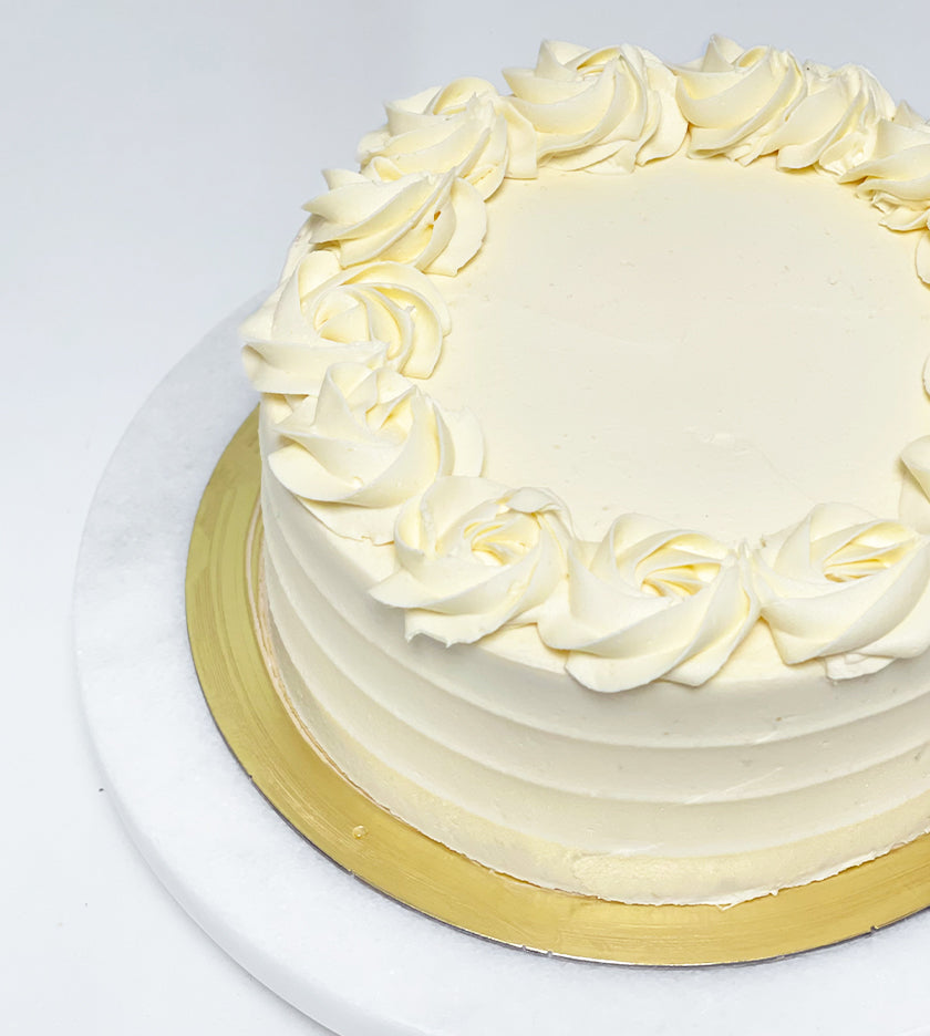 Vanilla Sponge Layered Cake (Serves 8)