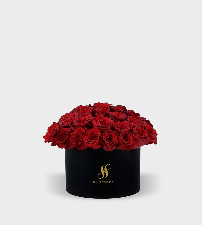 Red Rose Medium Round Box