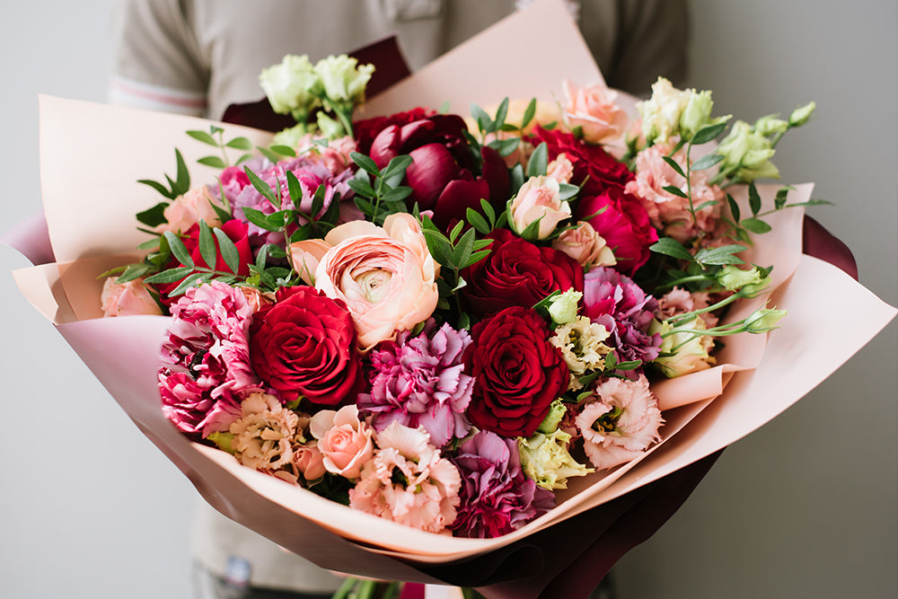 How to choose the perfect flower arrangement for a loved one's birthday