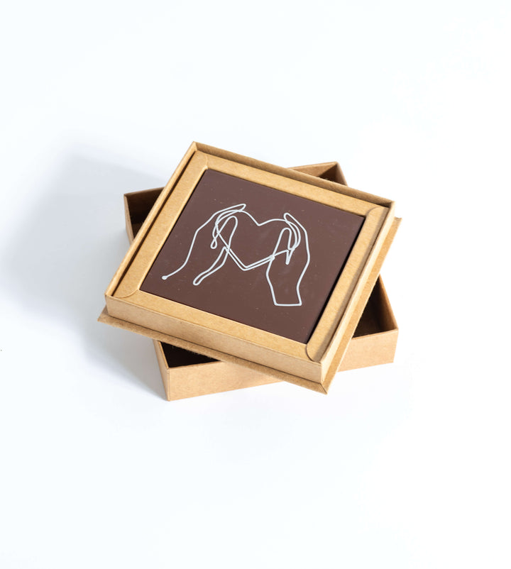 A smooth blend of rich dark cacao and creamy milk, crafted for a velvety, lasting taste.