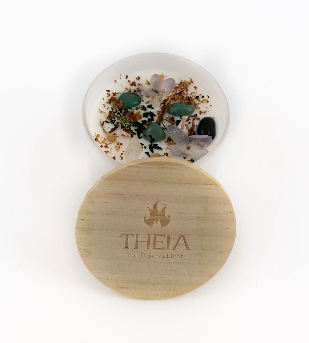 Silver Mountain Candle 340g by Theia