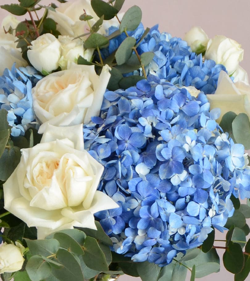 Triton Bouquet